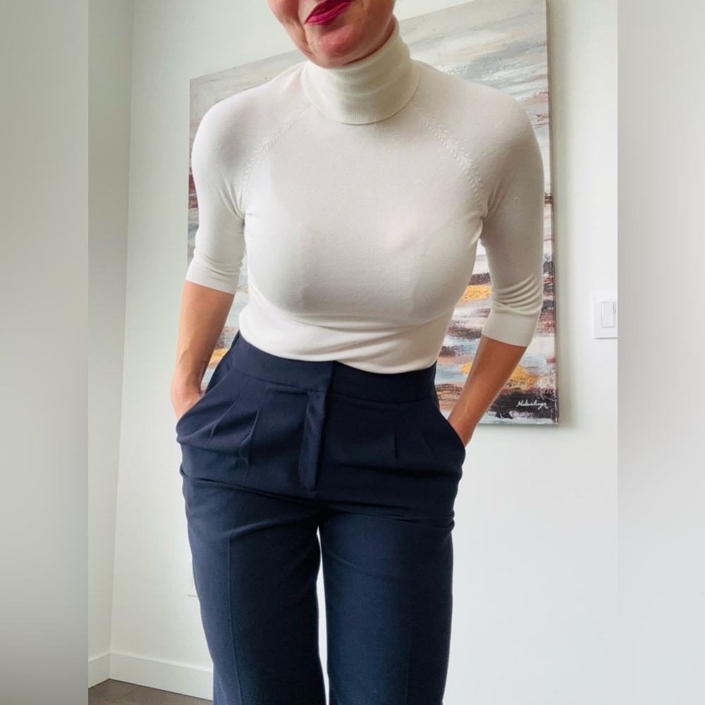 ZARA Oyster White 3/4 Sleeve Turtleneck Light Knit Sweater MEDIUM
